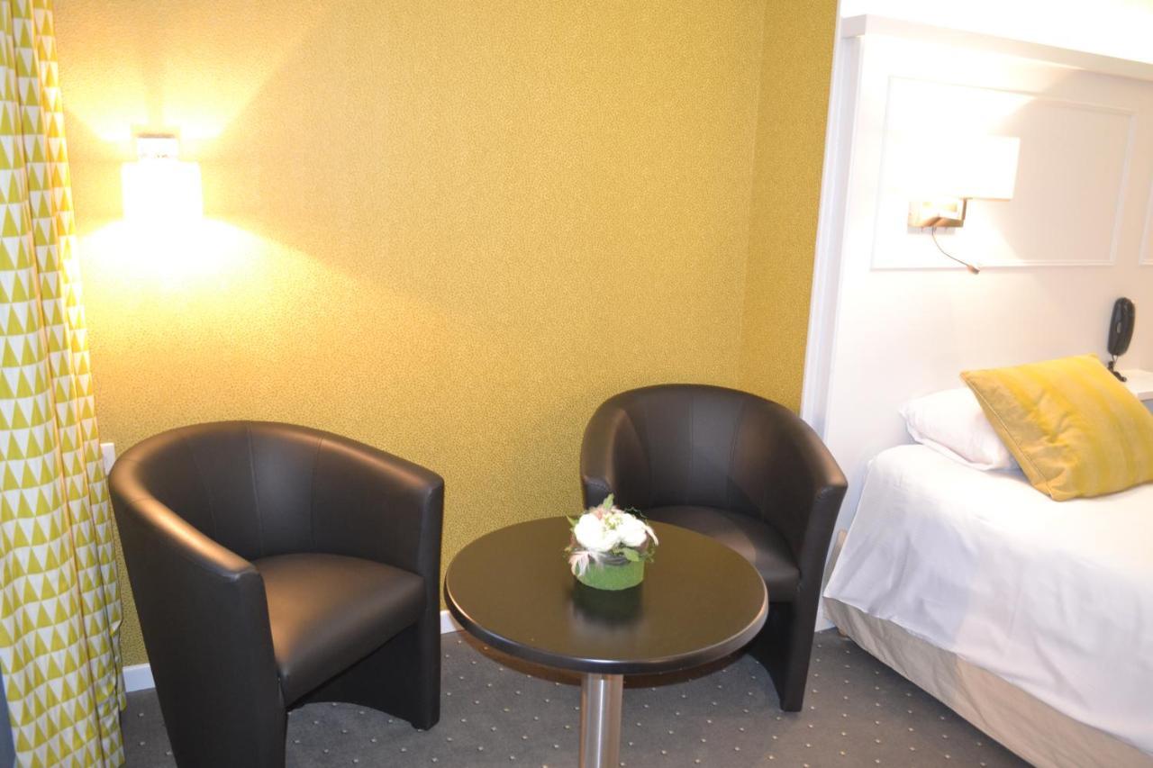 Logis Hotel & Restaurant - Les Hauts De Montreuil Montreuil  Ngoại thất bức ảnh