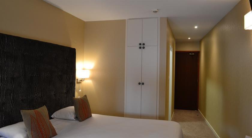 Logis Hotel & Restaurant - Les Hauts De Montreuil Montreuil  Ngoại thất bức ảnh