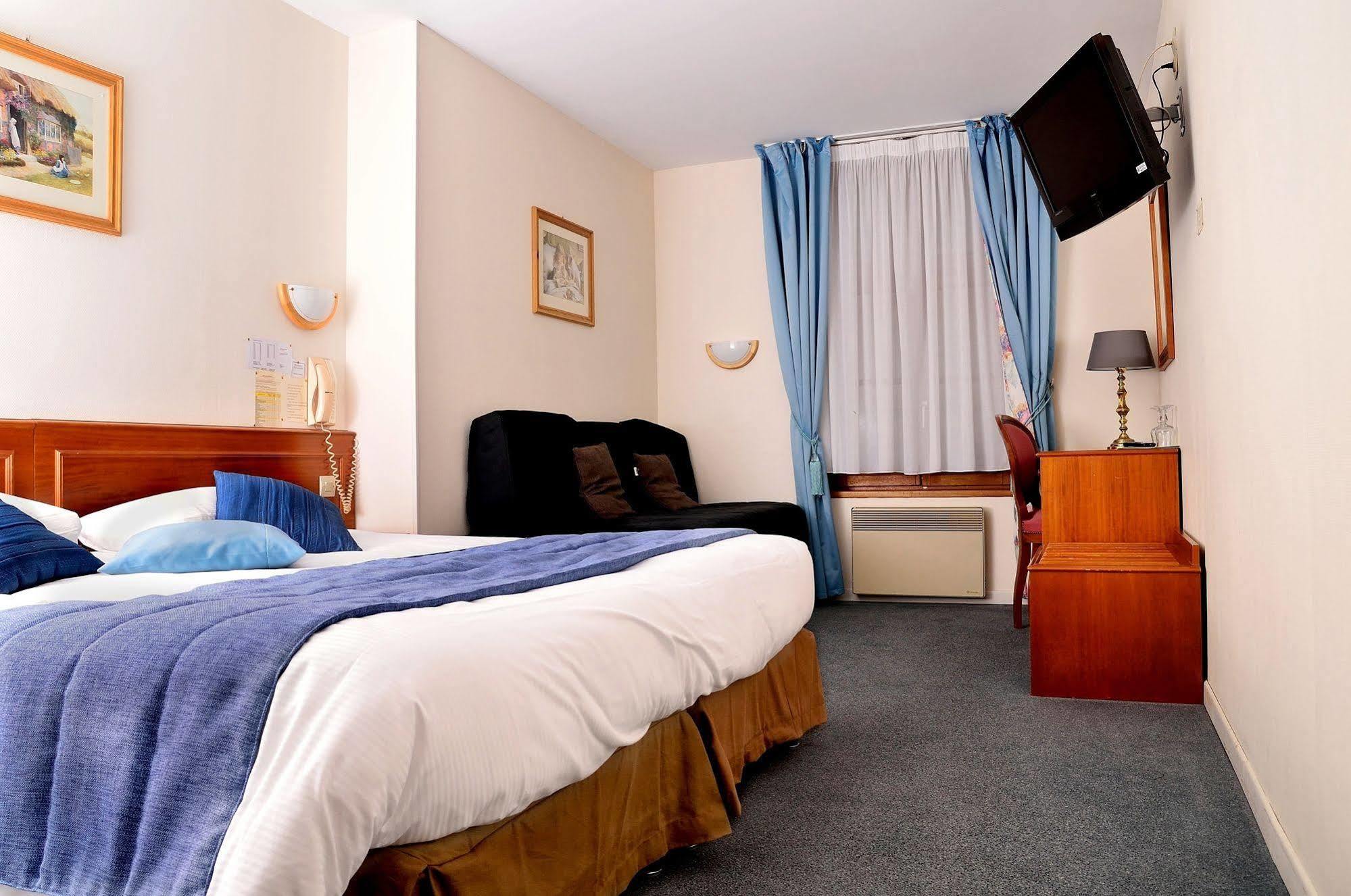Logis Hotel & Restaurant - Les Hauts De Montreuil Montreuil  Ngoại thất bức ảnh